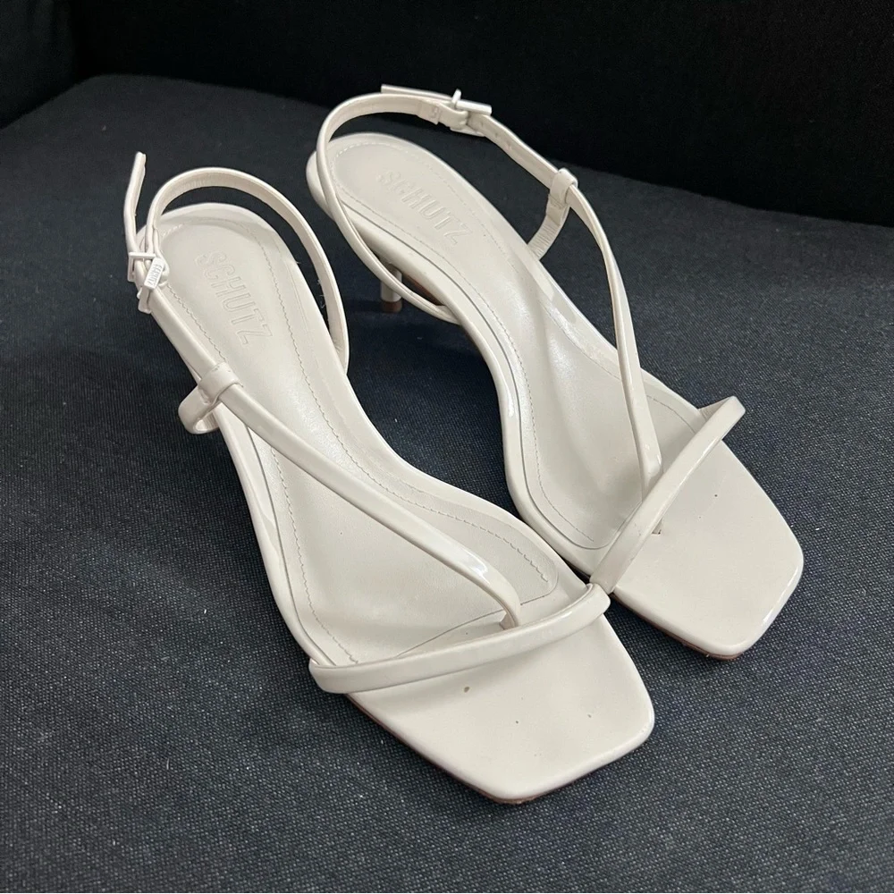 SCHUTZ Heloise Kitten Heels Neutral Strappy Sandals in Pearl